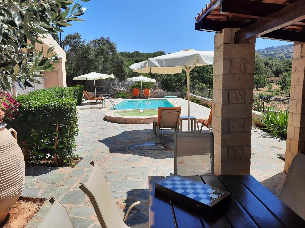 Villa Maragoudi Arménoi エクステリア 写真