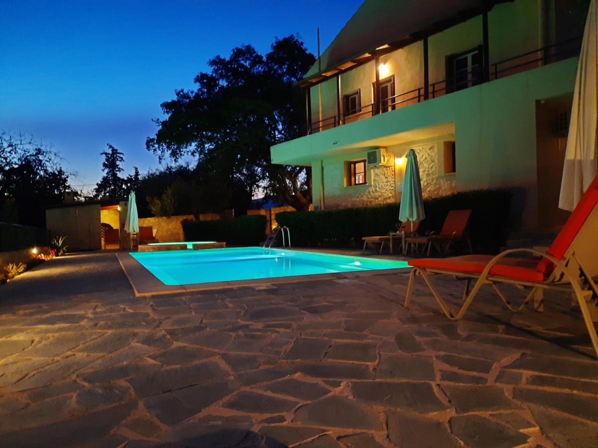Villa Maragoudi Arménoi エクステリア 写真